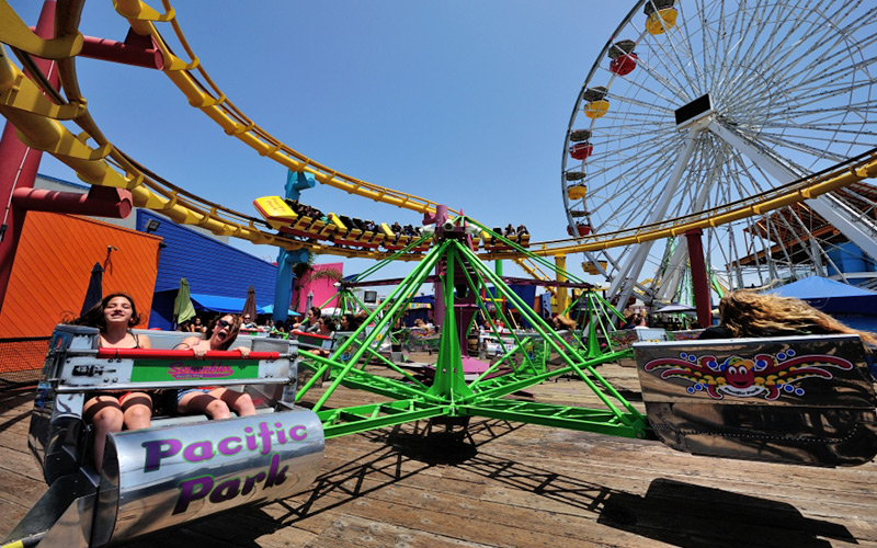 Inkie S Scrambler Pacific Park Amusement Park On The Santa Monica Pier