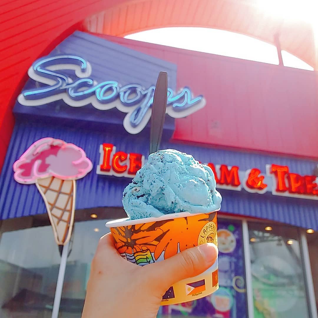 Scoops Ice Cream And Treats Pacific Park Amusement Park On The Santa Monica Pier