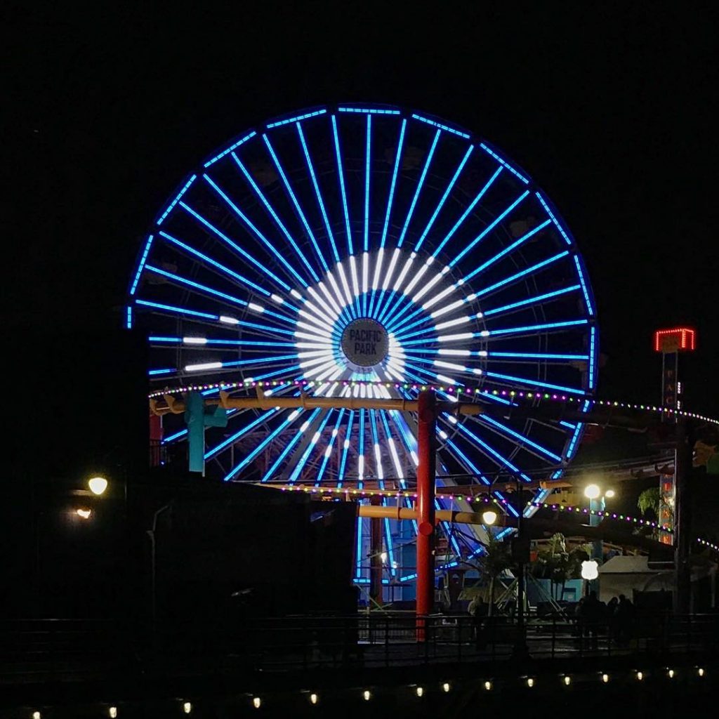 The LA Rams team colors and icons will be displayed on the Pacific Park Ferris wheel | Phot by @losangelescatfish