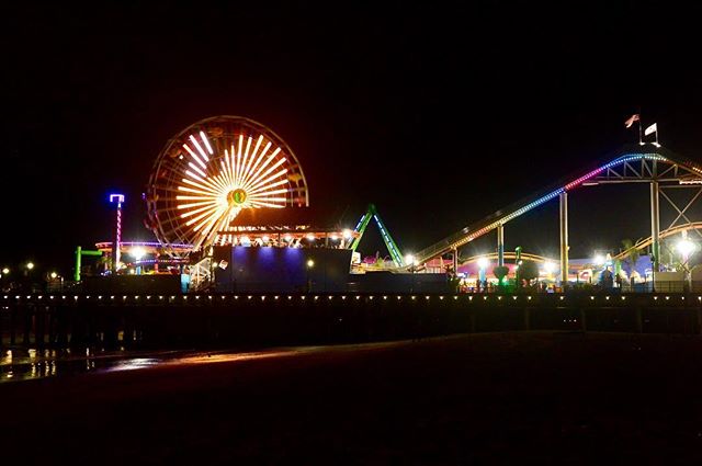 The Santa Monica Pier Ferris Wheel will be lit red, yellow, and orange and feature an 80-foot tall turkey on Friday, November 20 to Thursday, November 26 in recognition of Thanksgiving | Photo by @pam_susemiehl
