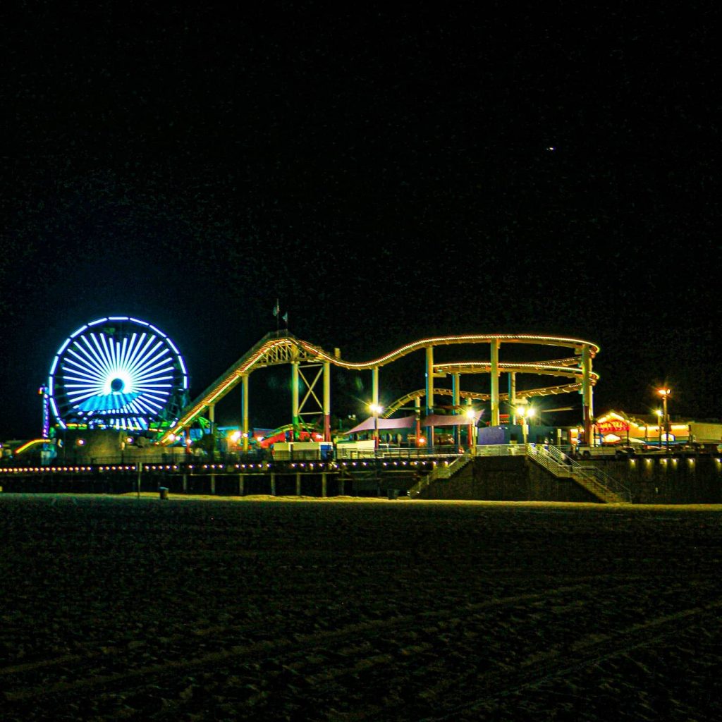 The Pacific Wheel lit Tiffany Blue® for Valentine's Day | Photo by @el_pep562