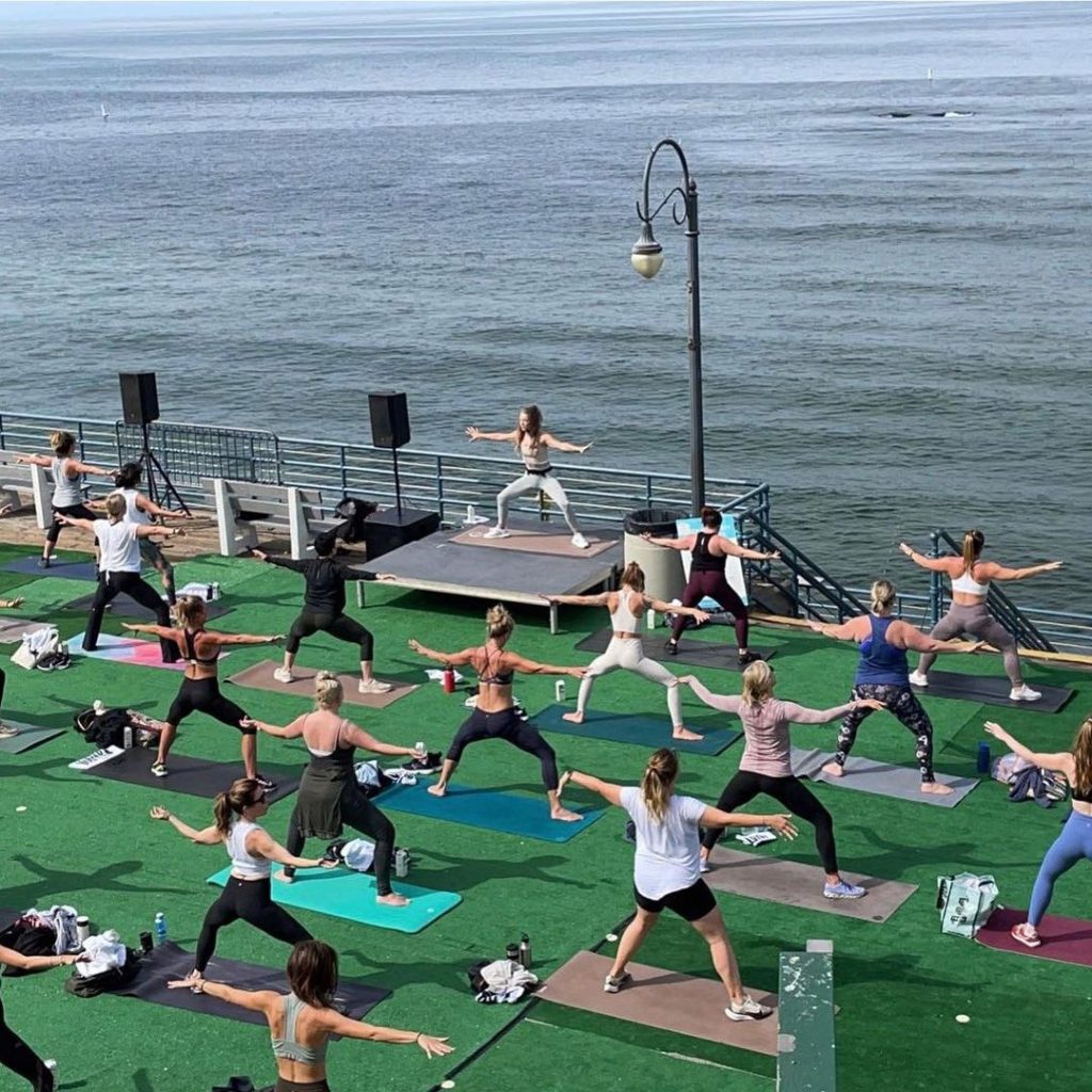 the class yoga on the santa monica pier